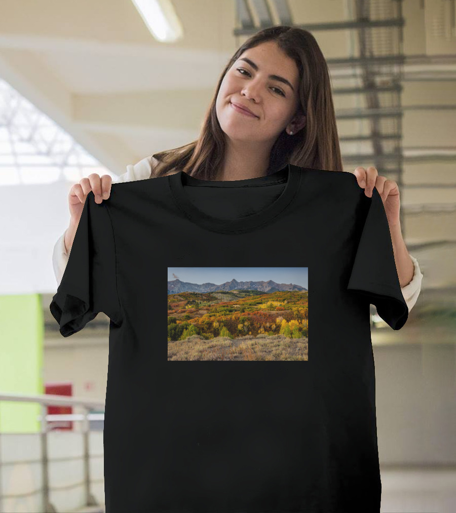 Dallas Divide Autumn Landscape Scene T-Shirt