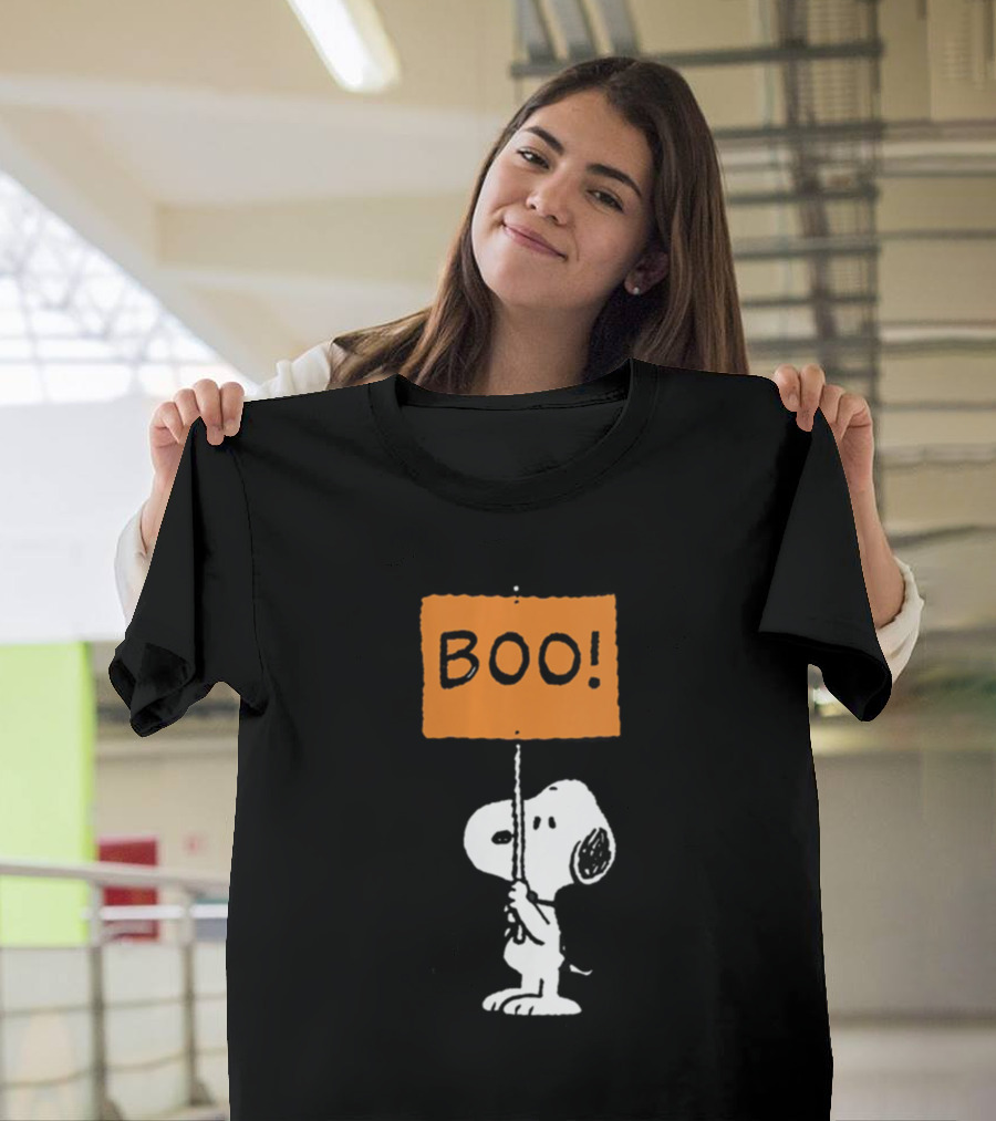 Peanuts Halloween Snoopy Boo Sign T-Shirt