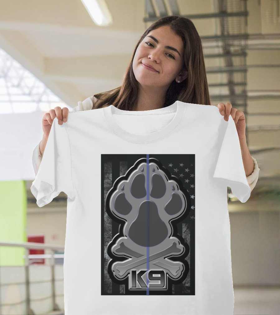 K9 Paw Skull Crossbones Thin Blue Line American Flag T-Shirt