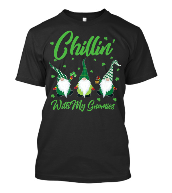 Chillin With My Gnomies St Patrick's Day Gnome Shamrocks Plaid T-Shirt