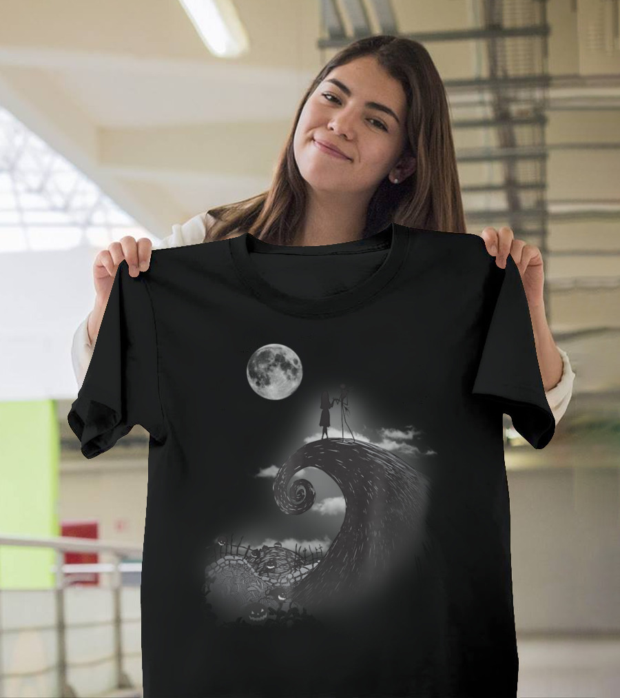 Disney Nightmare Before Christmas Full Moon Jack And Sally Scene T-Shirt