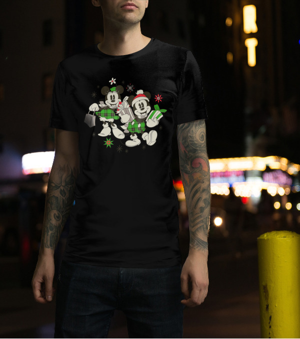 Disney Vintage Mickey And Minnie Mouse Holiday Fun With Presents And Winter Outfits T-Shirt