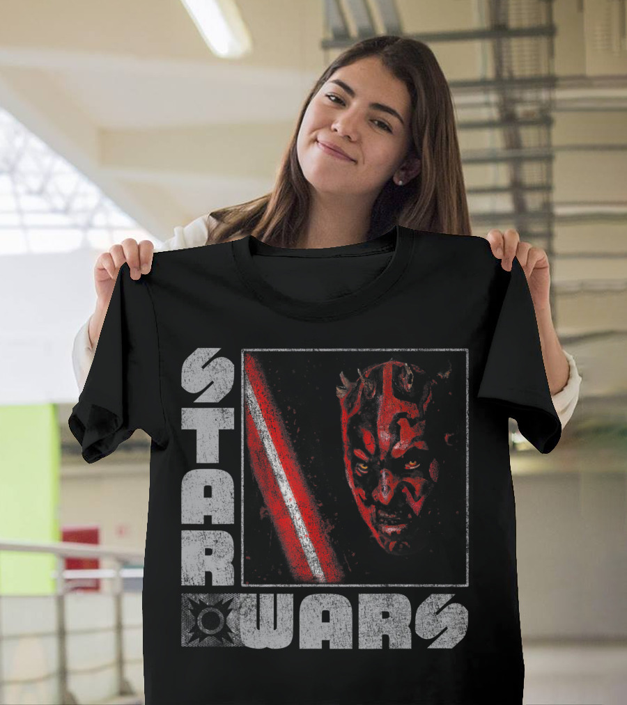 Star Wars Darth Maul Distressed Portrait with Lightsaber T-Shirt