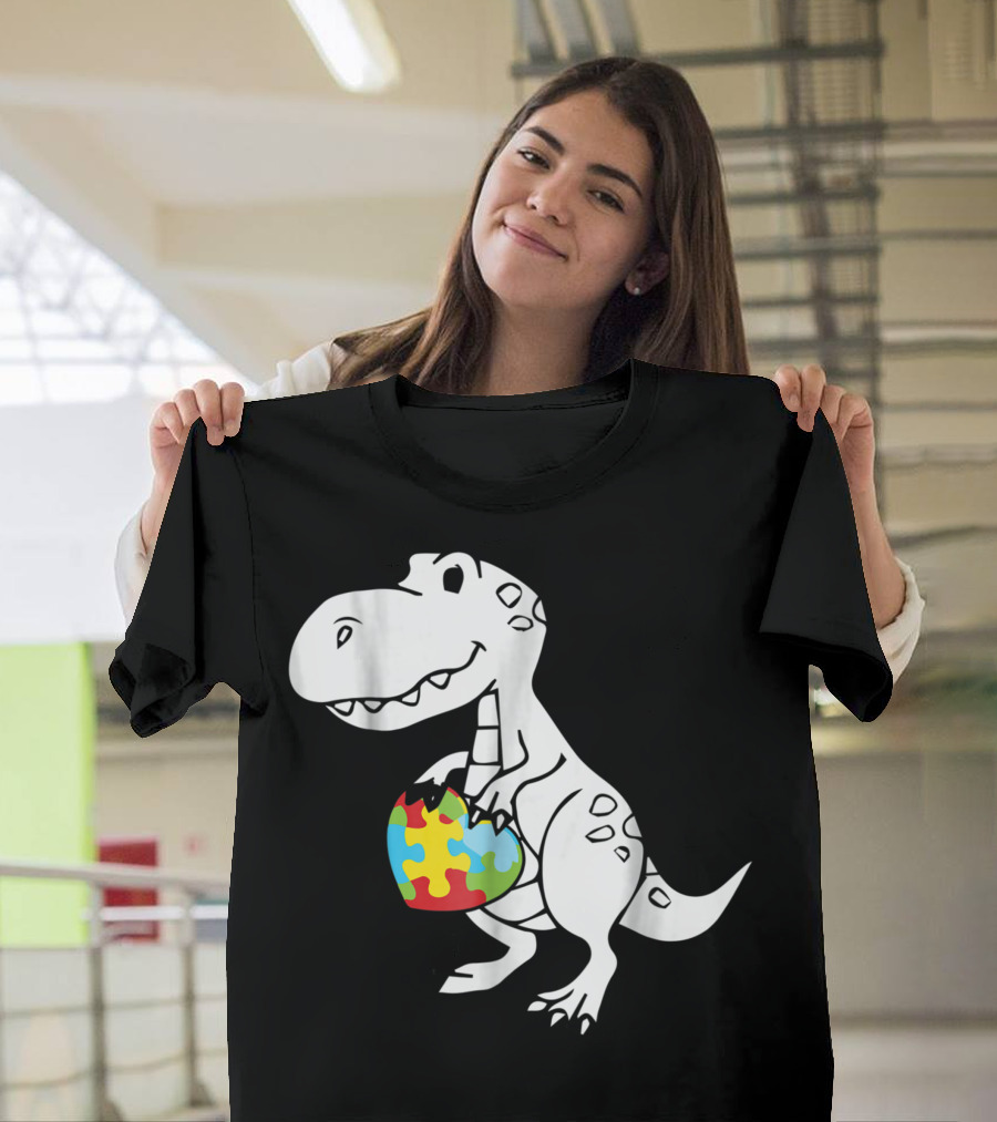 Autism Awareness Dinosaur Holding Colorful Puzzle Heart T-Shirt