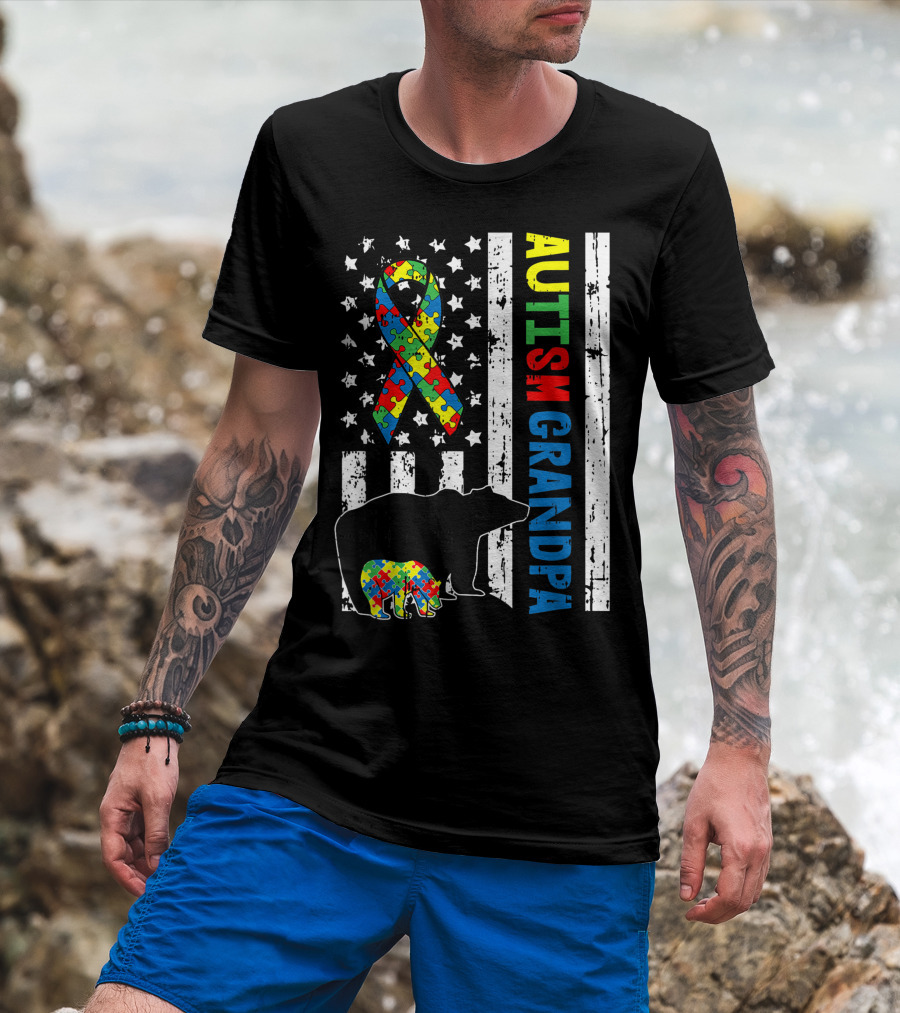 Mens Grandpa Bear Autism Awareness Puzzle Ribbon Family Patriotic Stripes T-Shirt