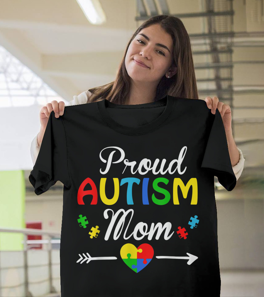 Proud Autism Mom Puzzle Piece Heart T-Shirt