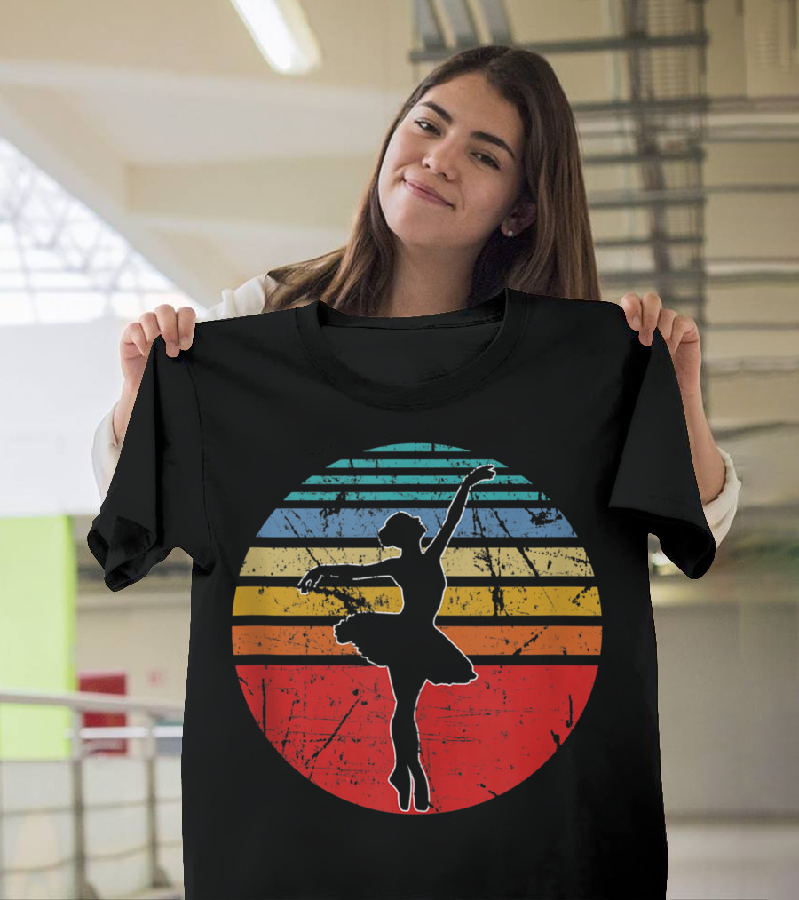 Vintage Ballet Distressed Ballerina Retro Sunset T-Shirt