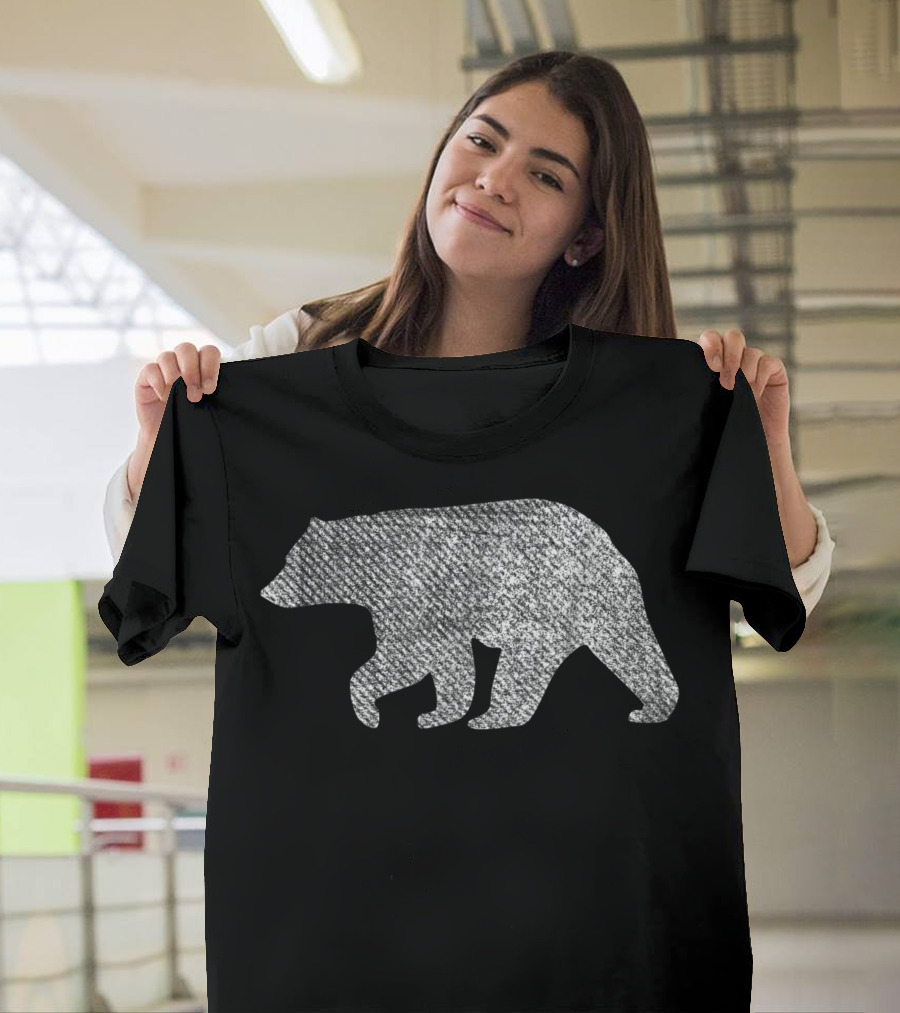 Cool Distressed Bear Vintage Hipster Bear T-Shirt