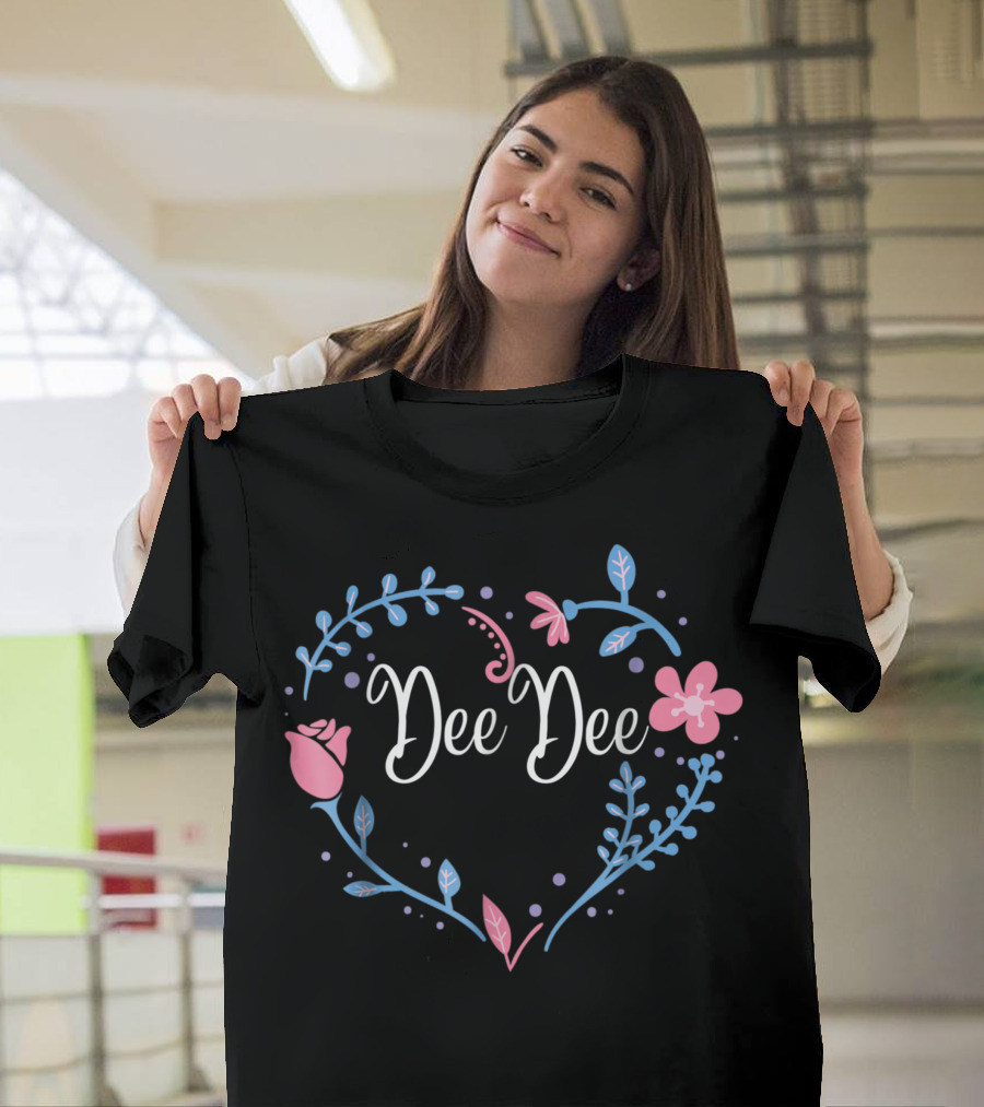Dee Dee Floral Heart Grandma Christmas Birthday T-Shirt