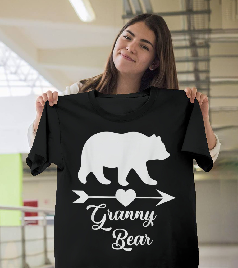 Granny Bear Heart Arrow Design Featuring Bear T-Shirt