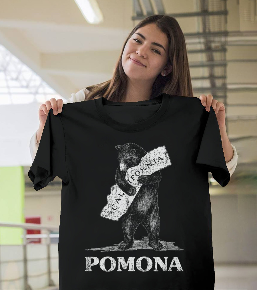 Pomona California Vintage Bear Hugging State Map T-Shirt