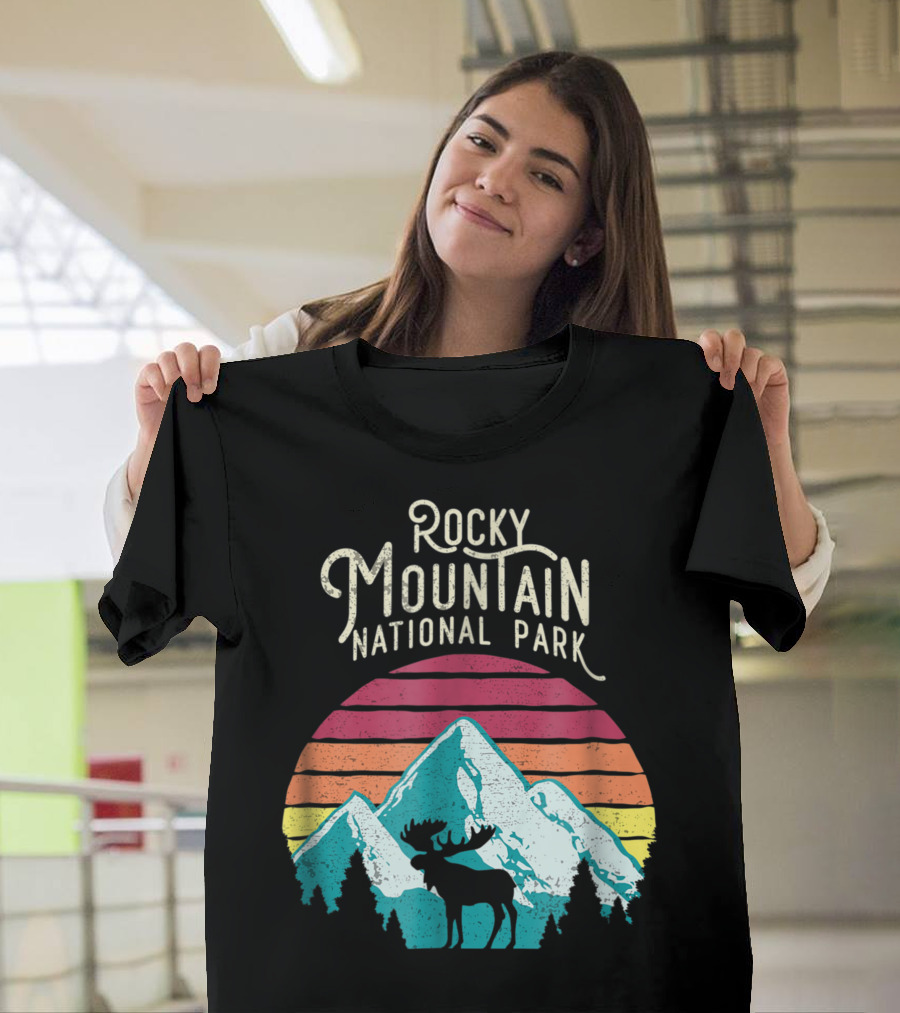 Rocky Mountain National Park Vintage Moose with Sunset Stripes and Mountain T-Shirt