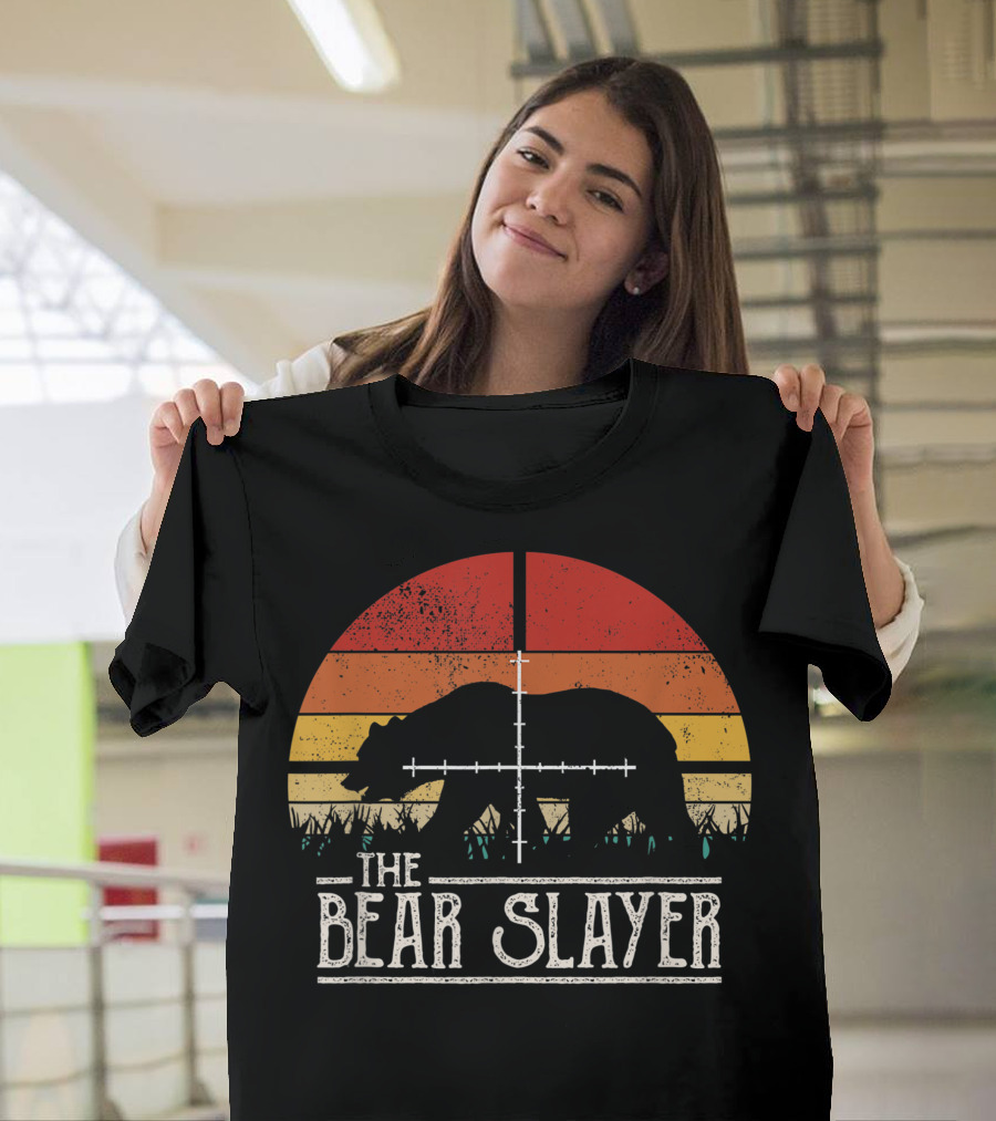 The Bear Slayer Vintage Sunset Bear Hunting Target T-Shirt