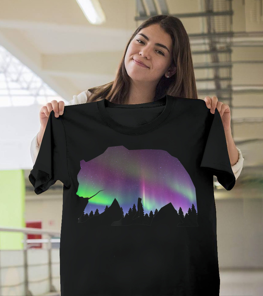 Alaska Aurora Borealis Northern Lights Bear Wildlife T-Shirt