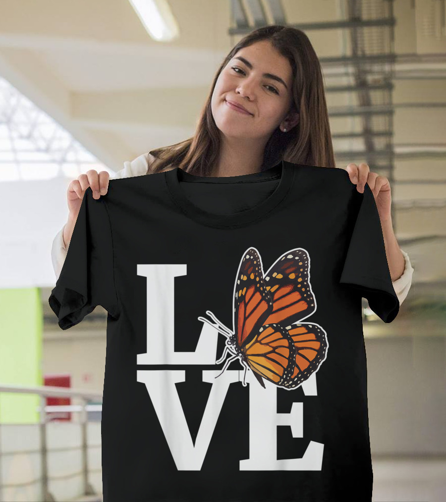 Love Monarch Butterfly Milkweed Monarch Butterflies T-Shirt