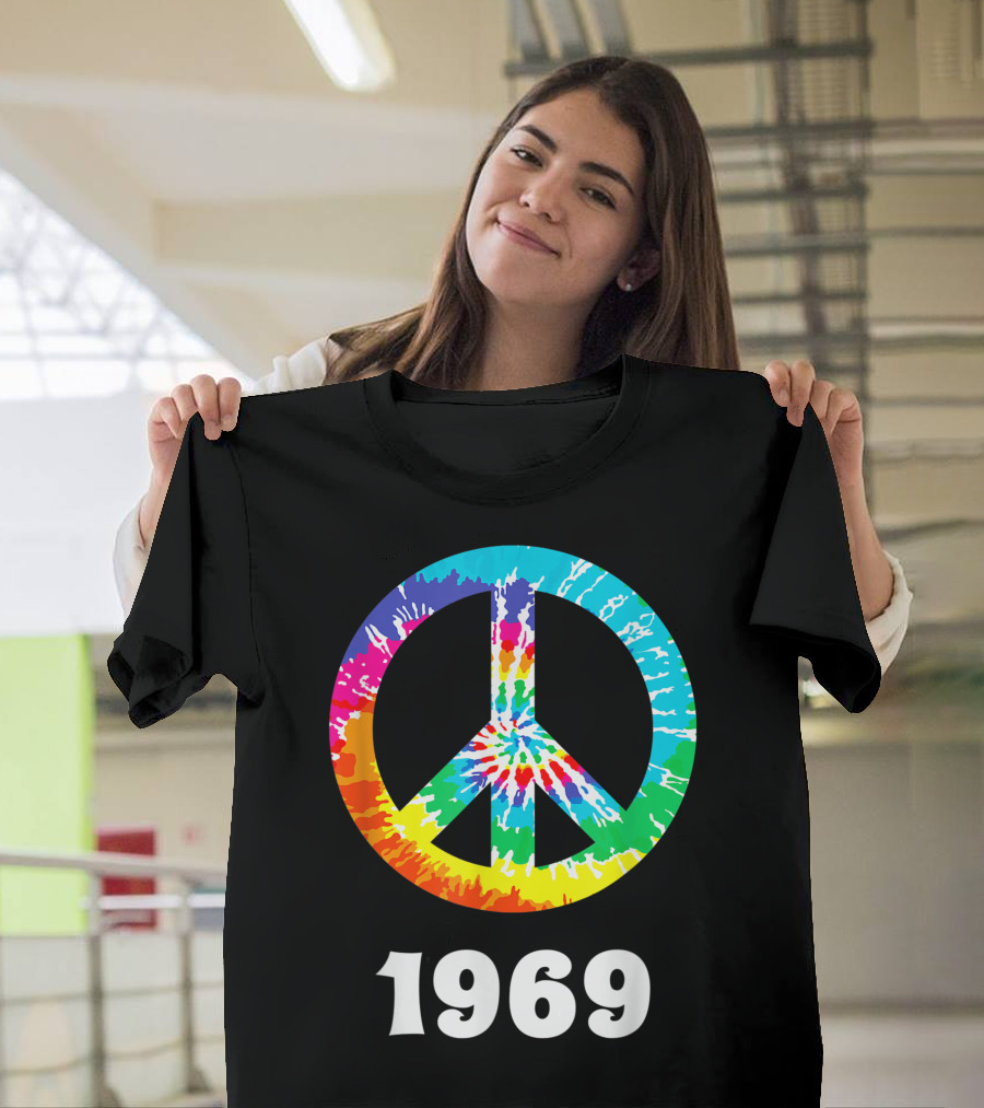1969 Year Class Reunion Hippie Peace Sign Anniversary T-Shirt