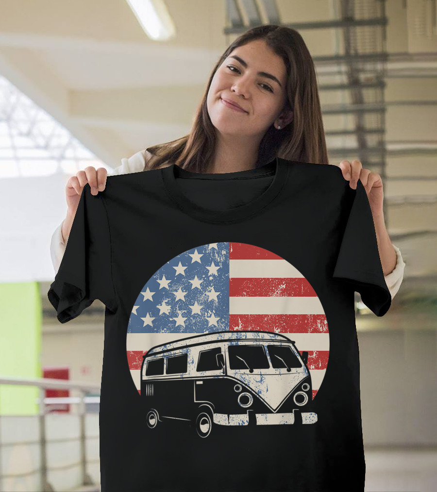 Vintage American Flag Camper Van July 4th Patriotic Hippy Camping RV T-Shirt