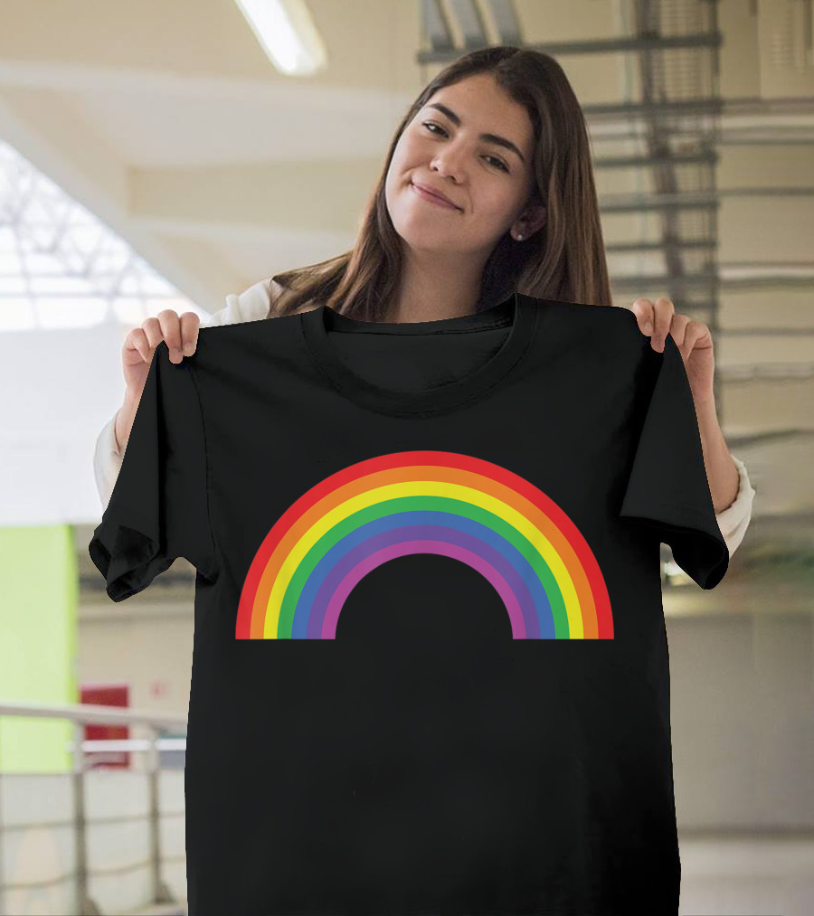 Rainbow 80s Distressed Vintage Style Retro Look T-Shirt