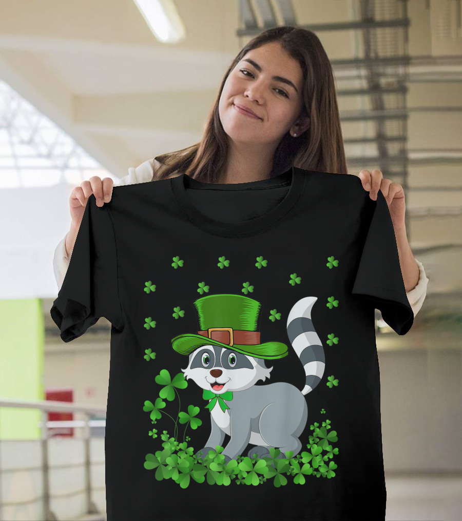 Irish Shamrock Leprechaun Hat Raccoon with Green Clovers T-Shirt
