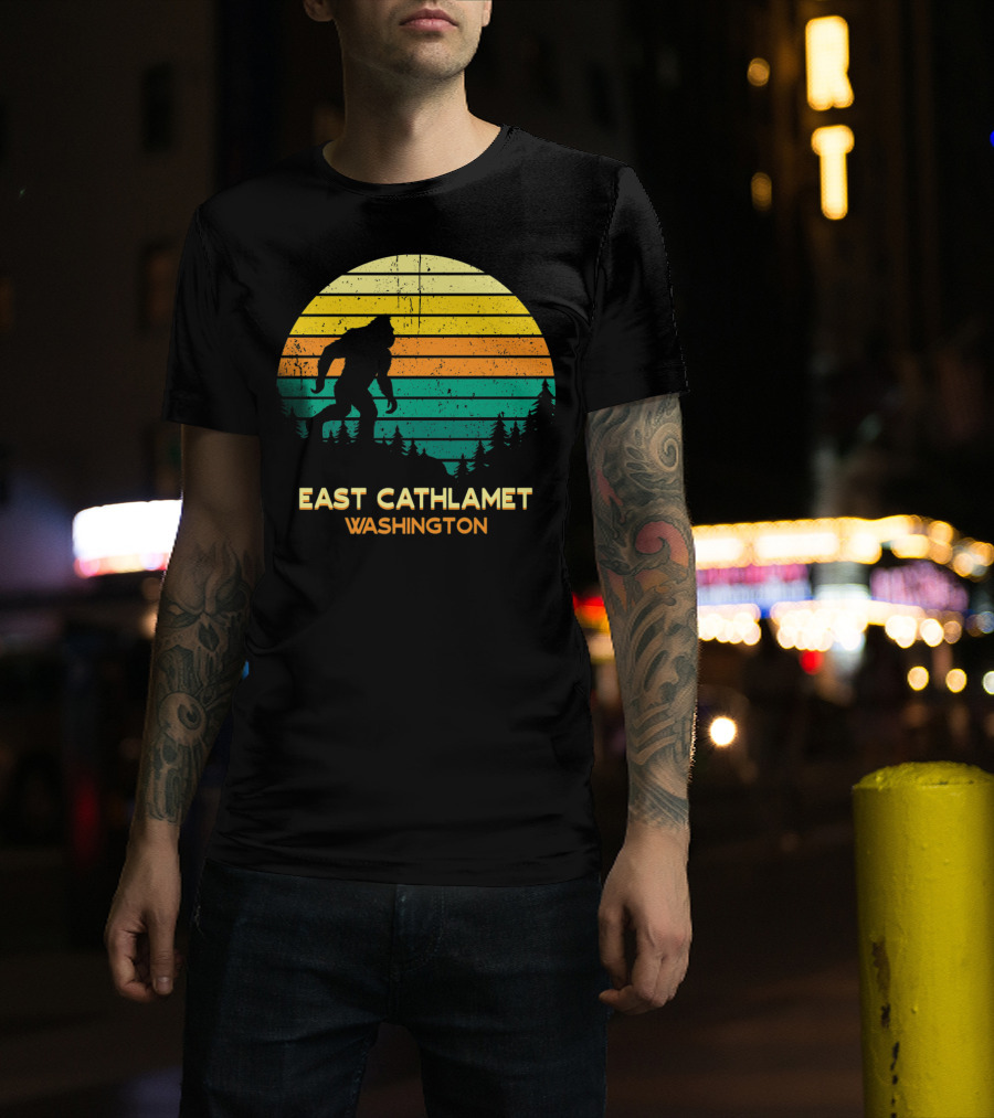 East Cathlamet Washington Bigfoot Retro Sunset Scene T-Shirt