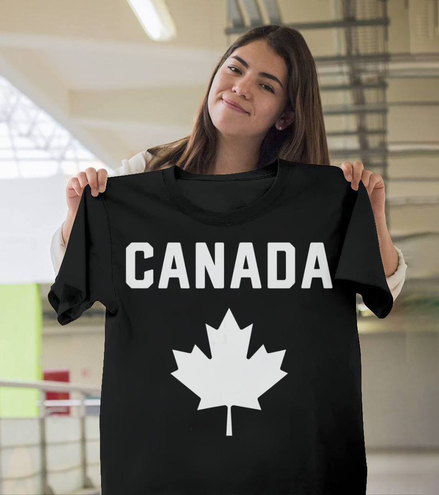 CANADA Minimalist Canadian Flag Maple Leaf T-Shirt