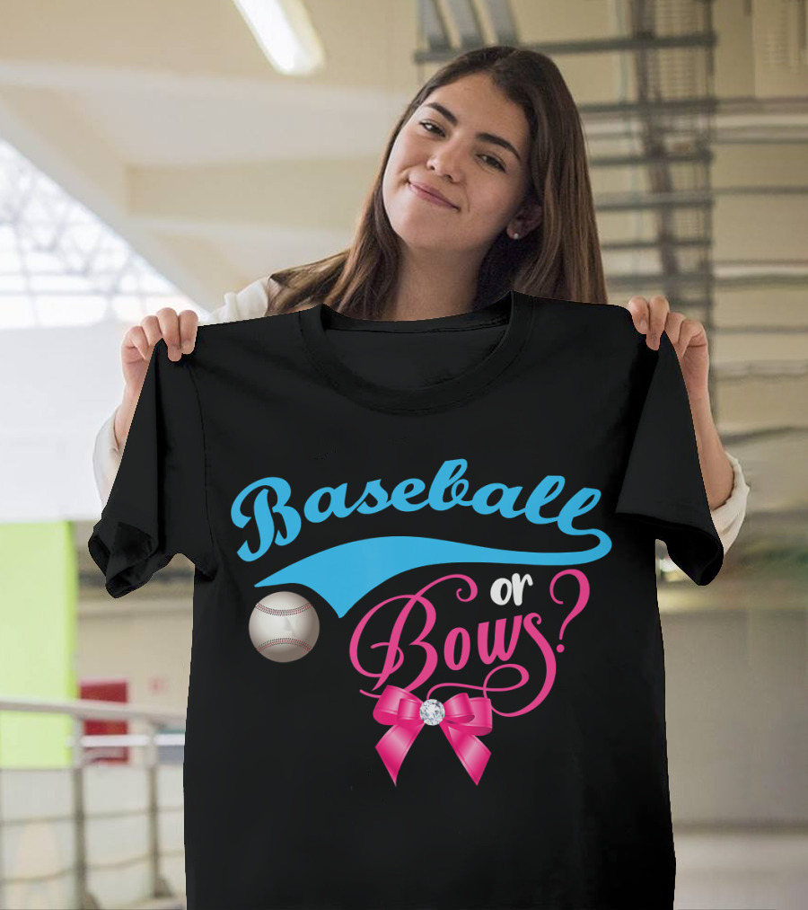 Baseball or Bows Gender Reveal Party T-Shirt