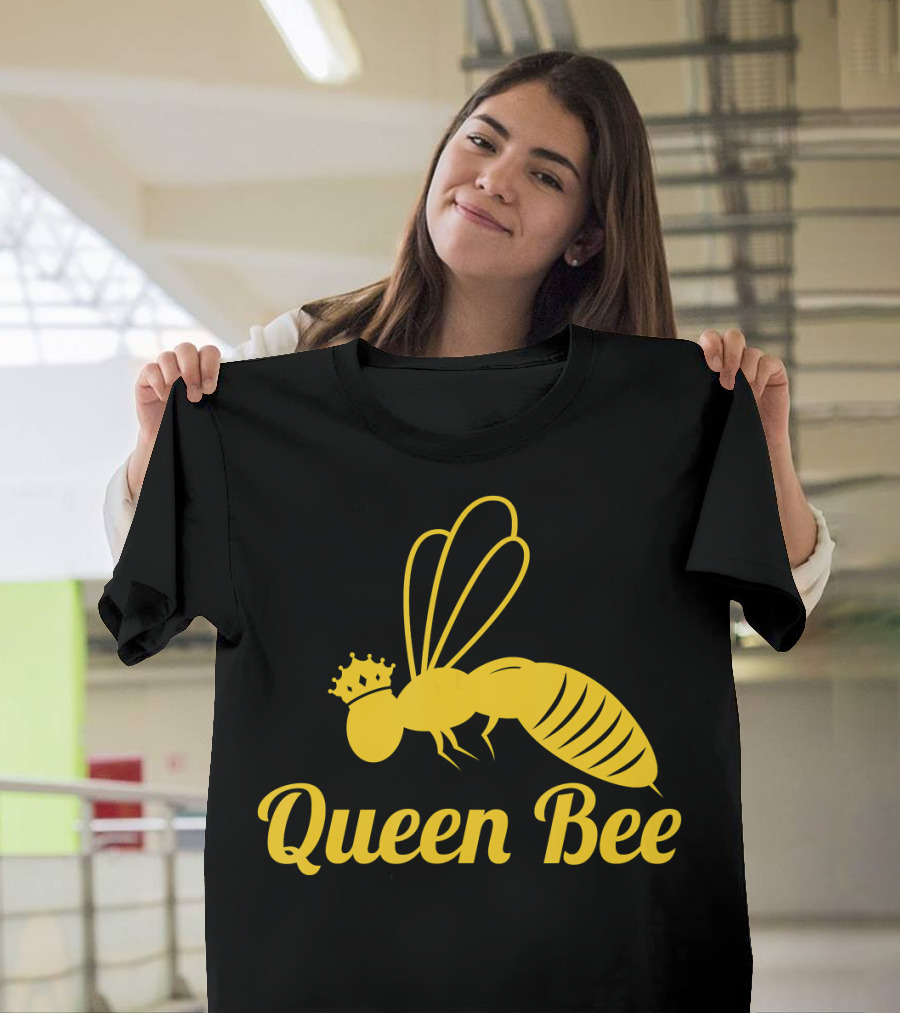 Queen Bee Funny Beekeeper Beekeeping T-Shirt