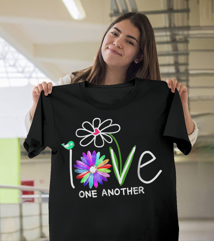 Hippie Daisy Flower Bird Love One Another Colorful Peaceful Message T-Shirt