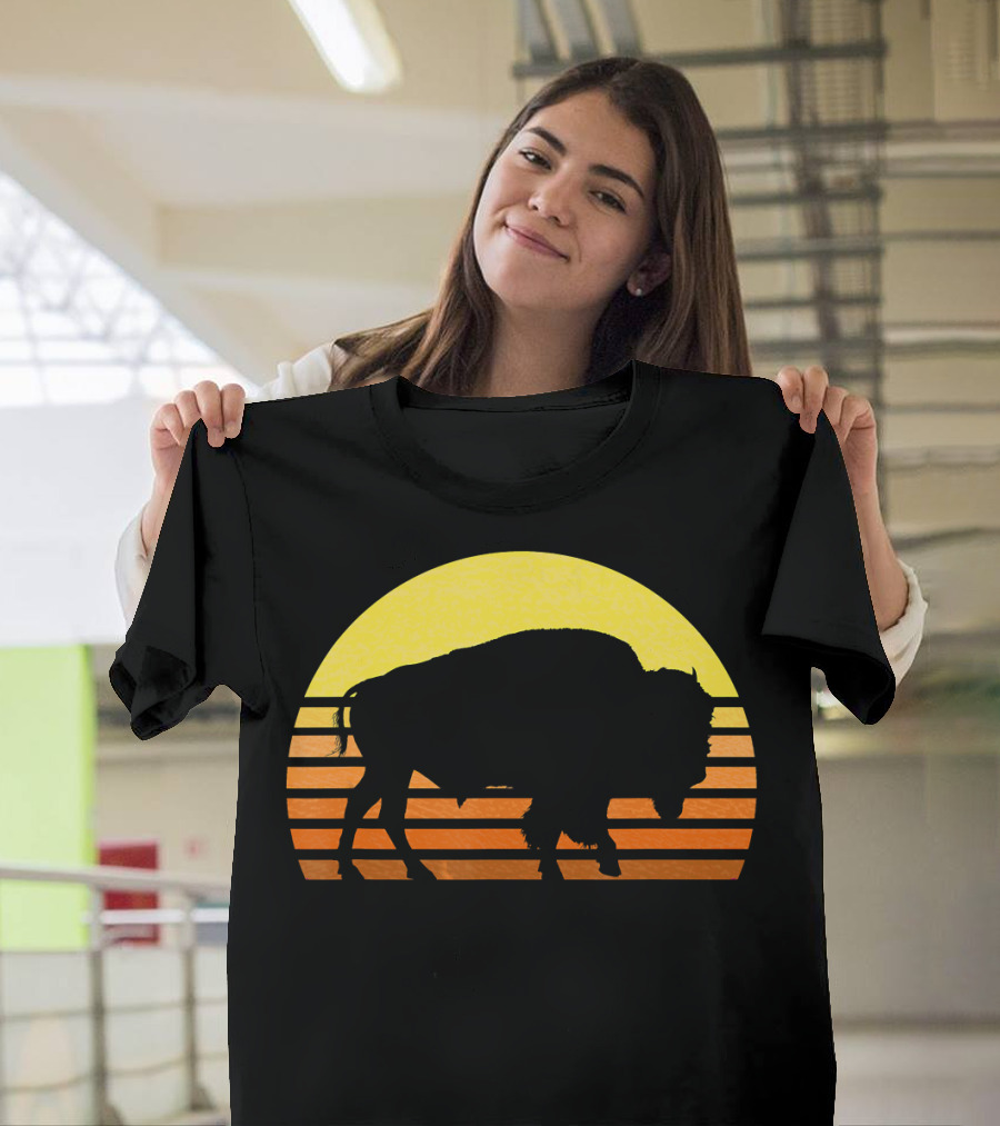 Native American Bison Buffalo Bull Western Sunset T-Shirt