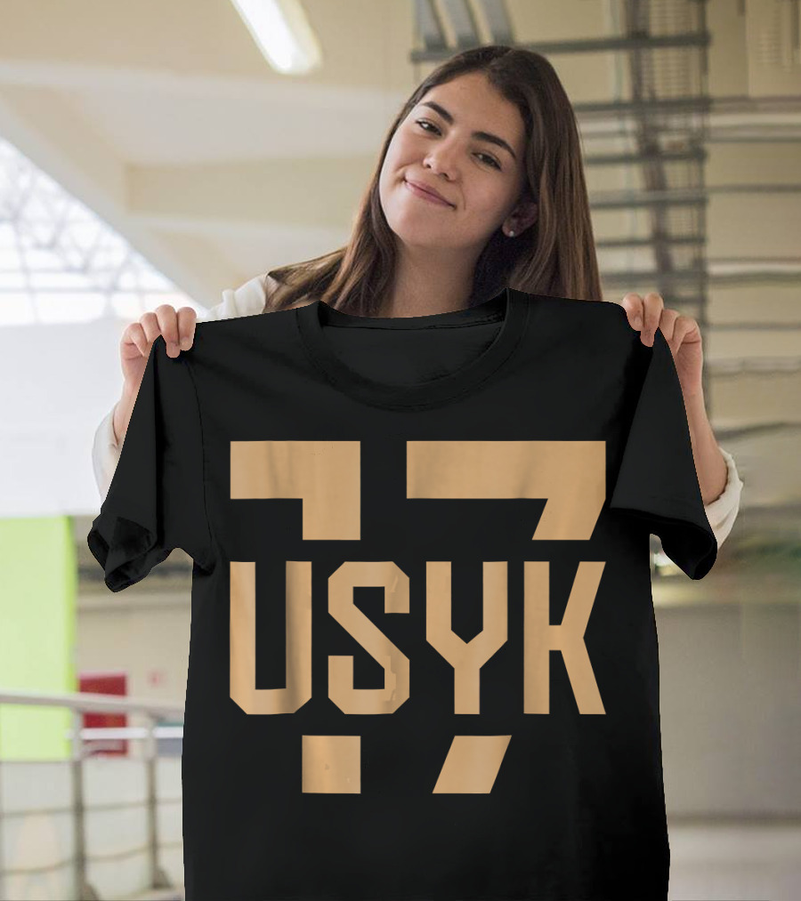 Usyk 17 Ukrainian Boxing Champion T-Shirt