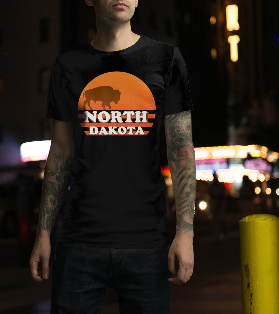 Vintage Sunset North Dakota 70s 80s Retro Buffalo T-Shirt