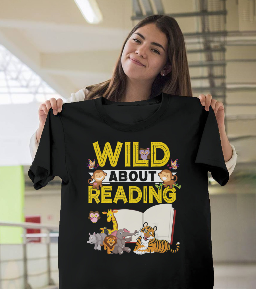 Wild About Reading Back to School Jungle Safari Animals Kids Book T-Shirt