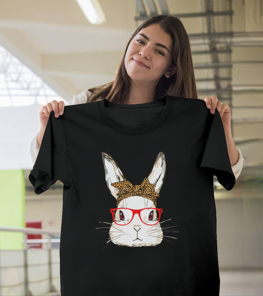 Bunny Mom Leopard Bandana Sunglasses Easter Day Animal T-Shirt