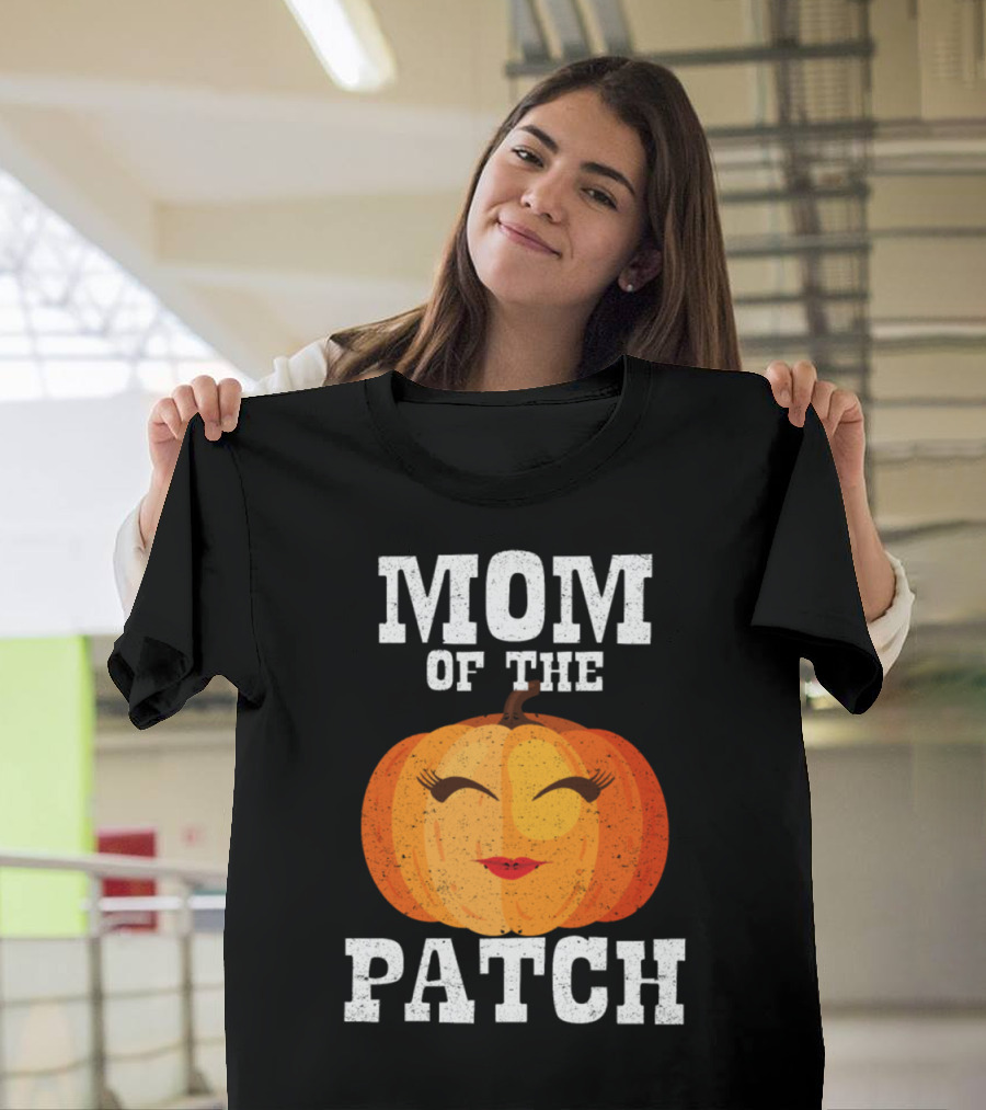 Mom of the Patch Pumpkin Halloween T-Shirt