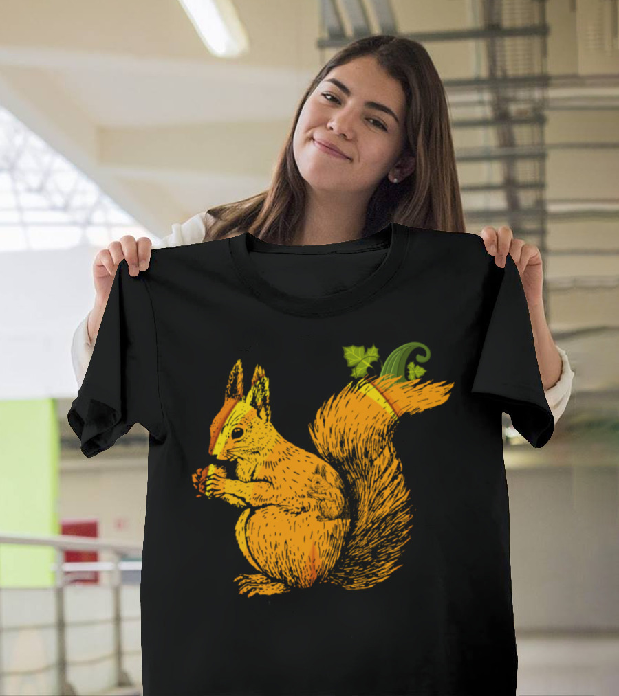 Squirrel Pumpkin Harvest Blend T-Shirt
