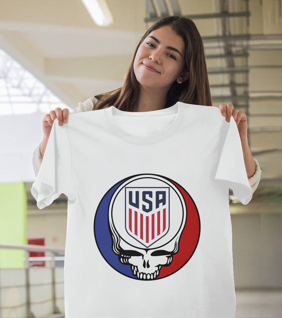 USA Soccer Grateful Dead Skull Logo Red Blue Badge T-Shirt