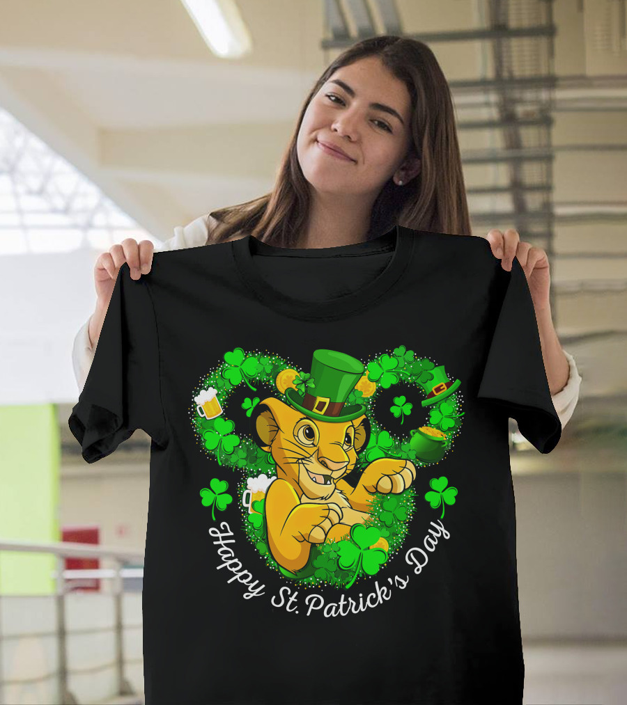 Happy St. Patrick's Day Simba With Clover And Hat T-Shirt
