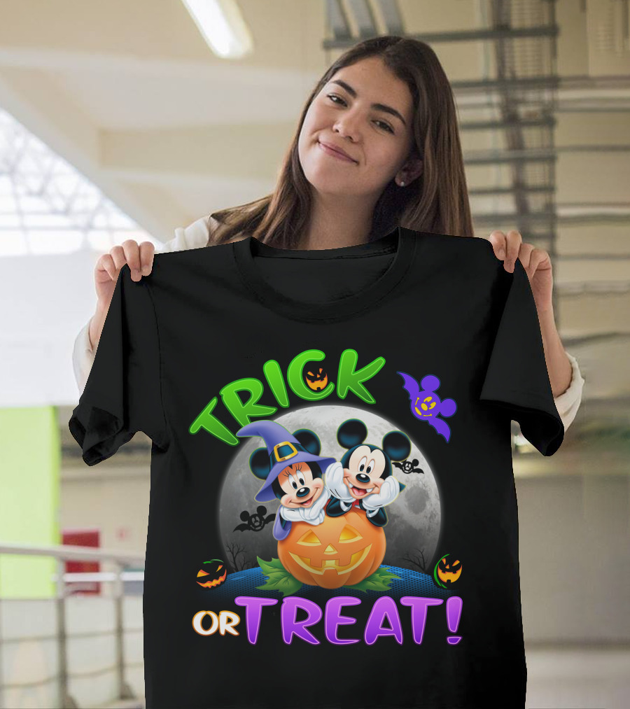 Trick Or Treat Mickey And Minnie Halloween Pumpkin Moon Bat T-Shirt