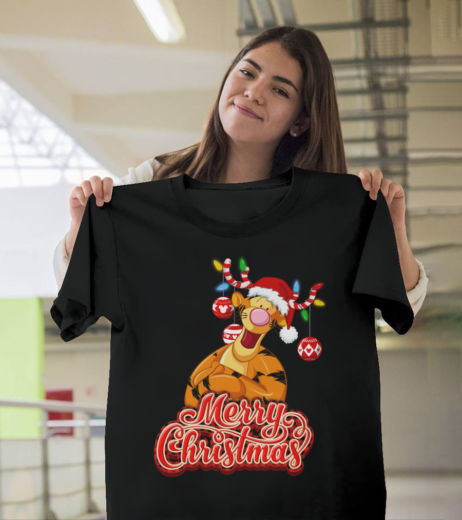 Merry Christmas Tigger Santa Hat Festive Lights And Ornaments T-Shirt