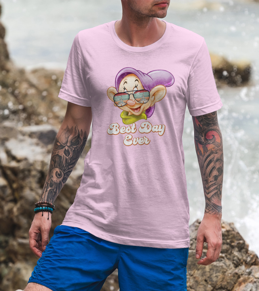 Best Day Ever Dopey Sunglasses Castle T-Shirt