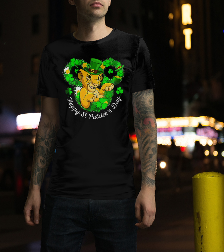 Simba Happy St. Patrick's Day With Shamrock And Green Hat T-Shirt