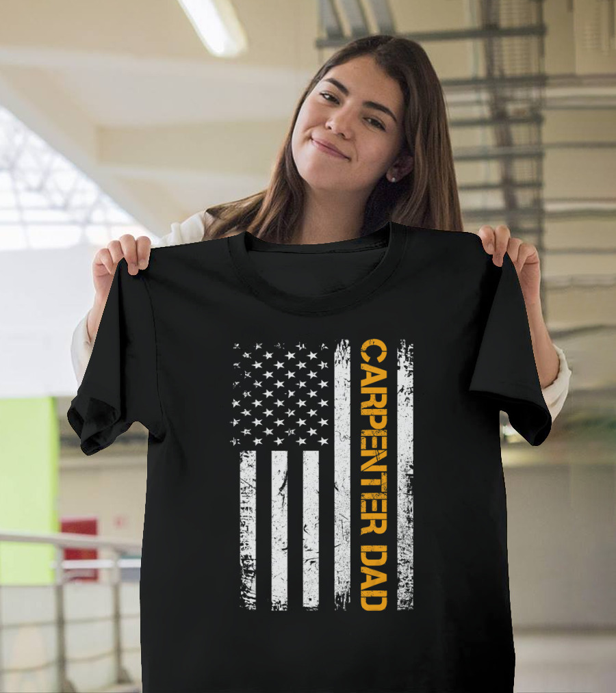 Vintage USA Flag Carpenter Dad American Woodworking T-Shirt