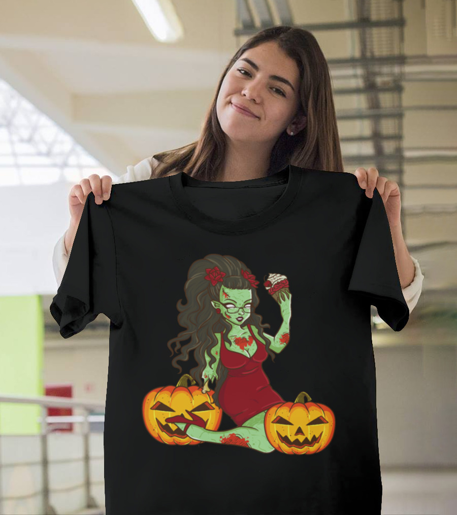 Funny Halloween Zombie Girl with Cupcake and Jack-o'-Lantern Pumpkins T-Shirt