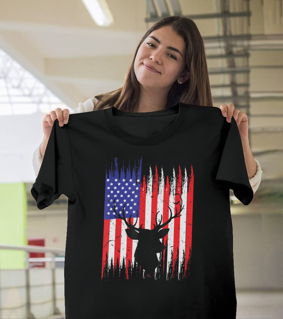 Big Rack Deer Hunting USA Flag Antlers Patriotic T-Shirt