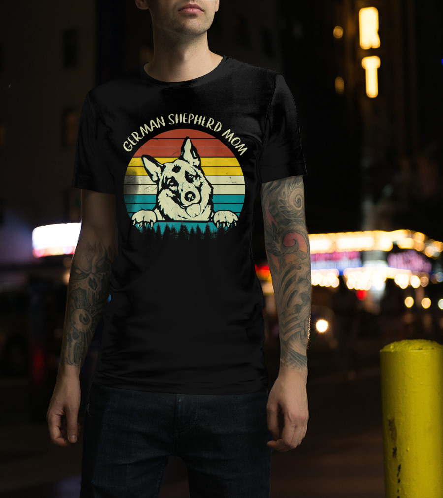 German Shepherd Mom Retro Sunset T-Shirt