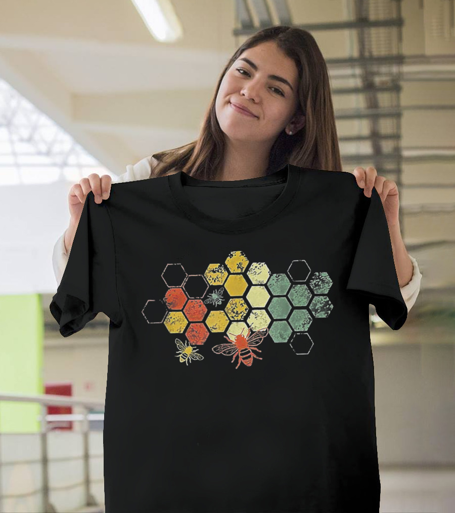 Beekeeper Beekeeping Honey Vintage Honeycomb Bees Hexagon T-Shirt