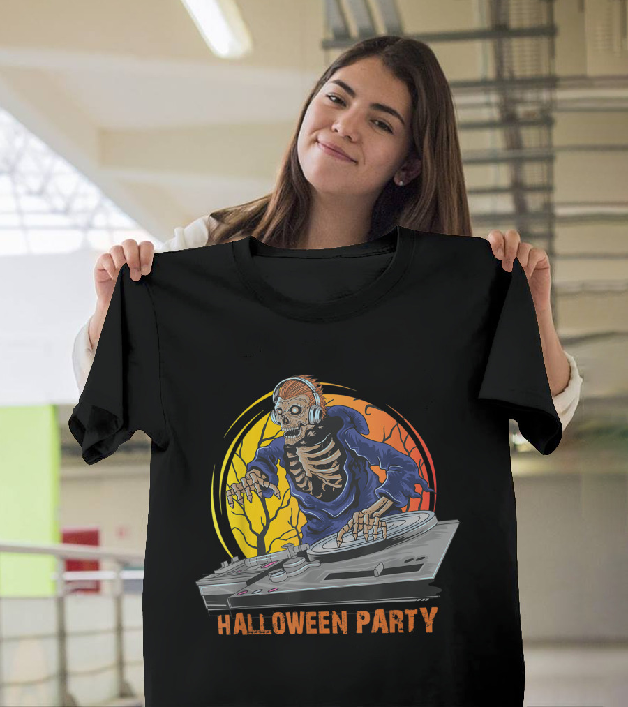 Skeleton DJ Halloween Party Horror T-Shirt