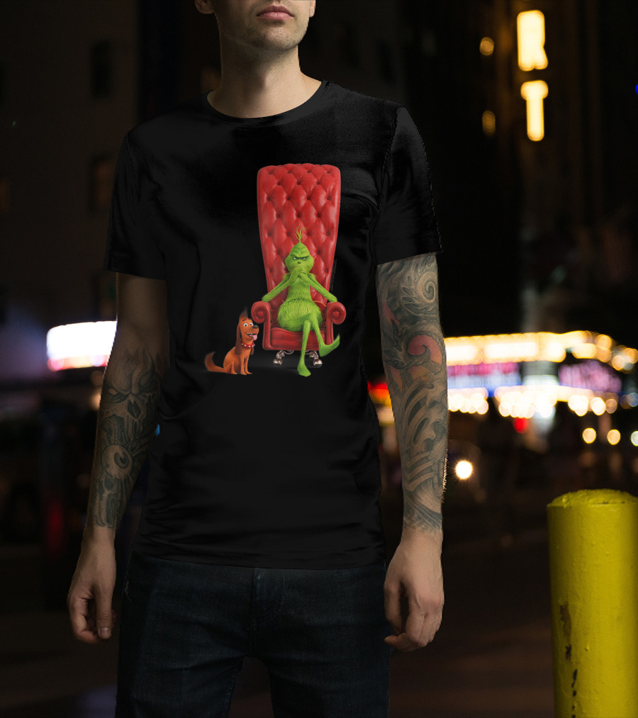 Dr Seuss The Grinch And Max On Red Tufted Chair T-Shirt