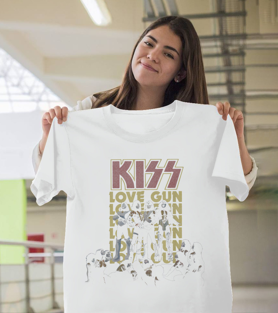 KISS Love Gun Band Members Iconic Album T-Shirt