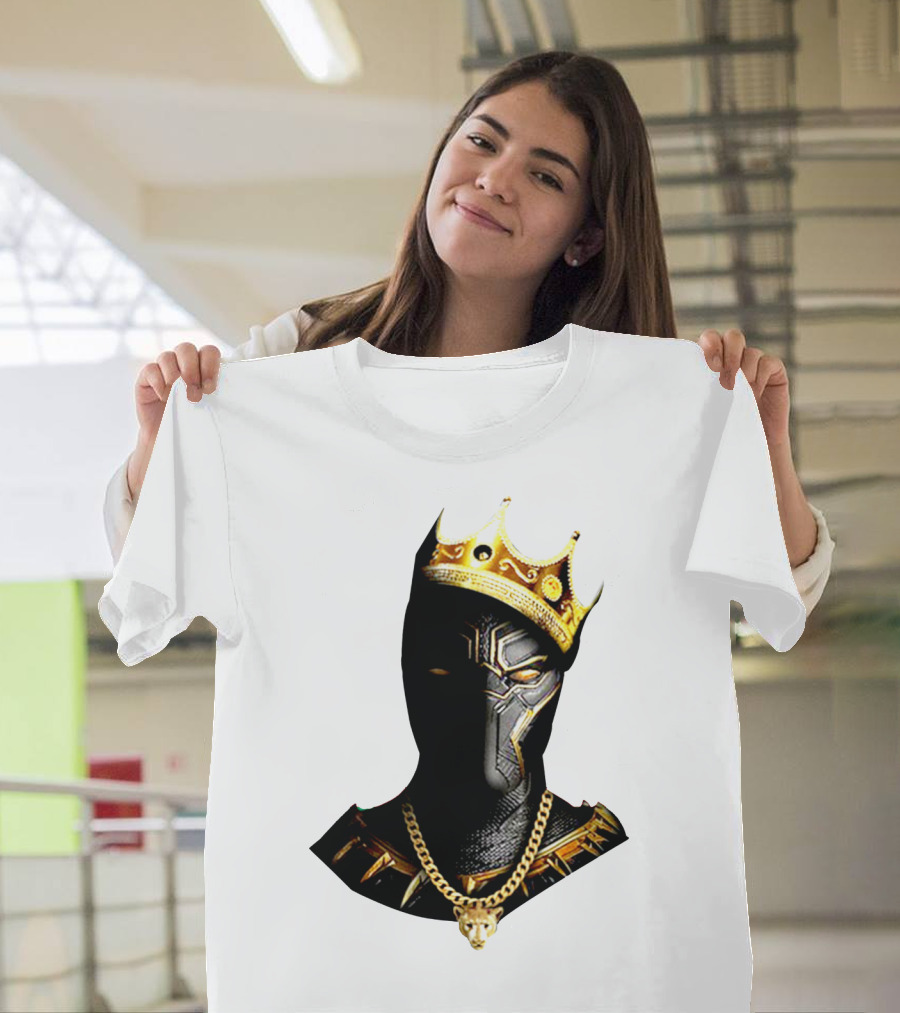 Black Panther King Crown Gold Chain Marvel Style T-Shirt